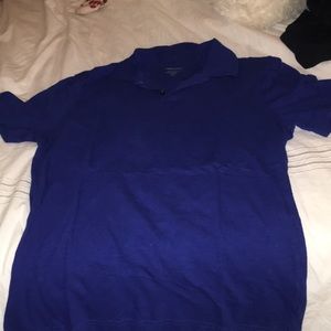 Banana Republic Men’s medium blue collared shirt